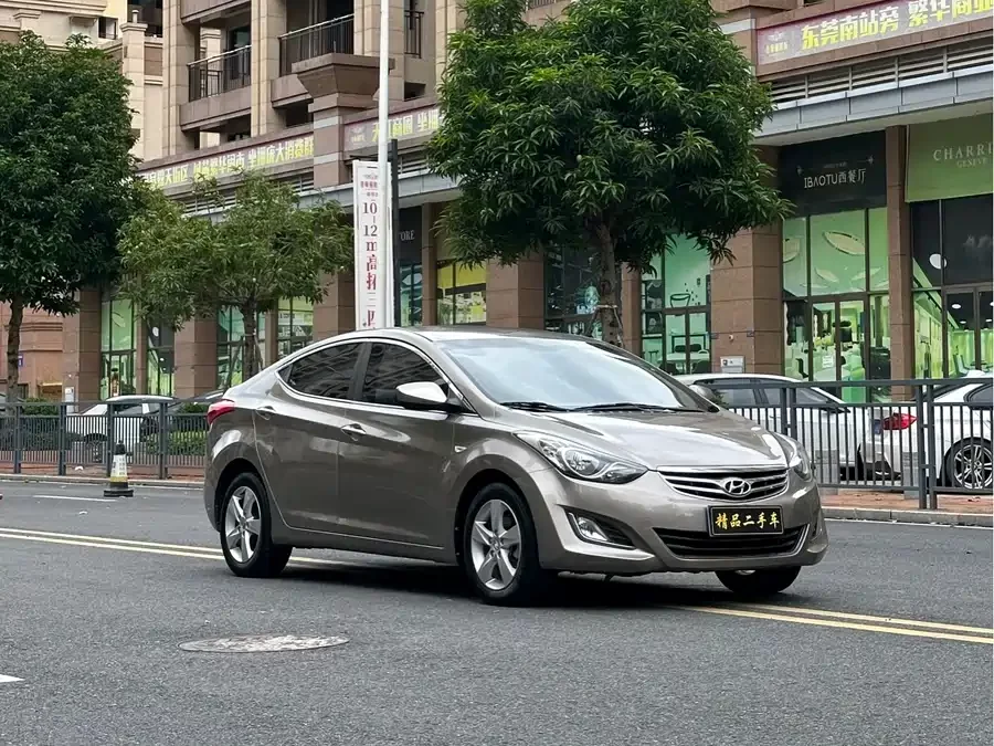 Hyundai Elantra