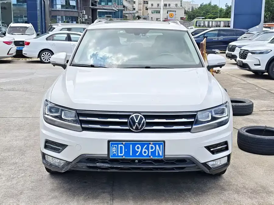 Volkswagen Tiguan L