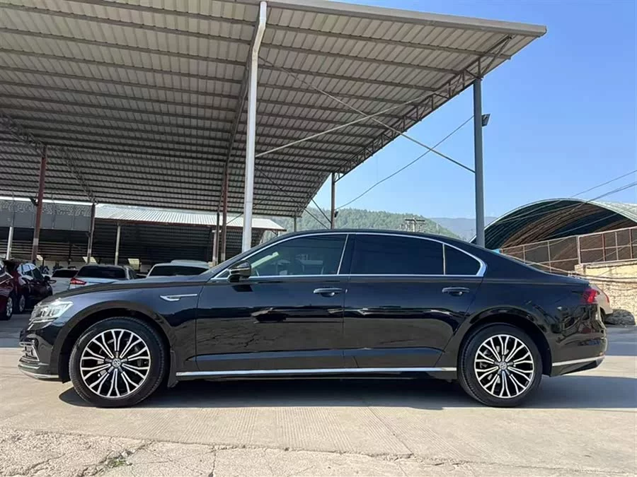 Volkswagen Phaeton / Phideon