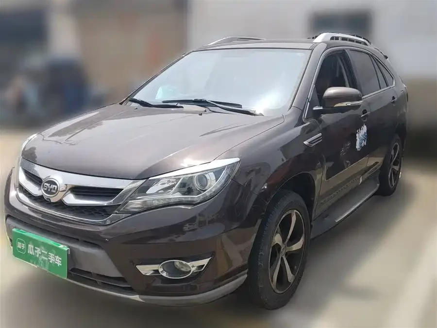 BYD S7