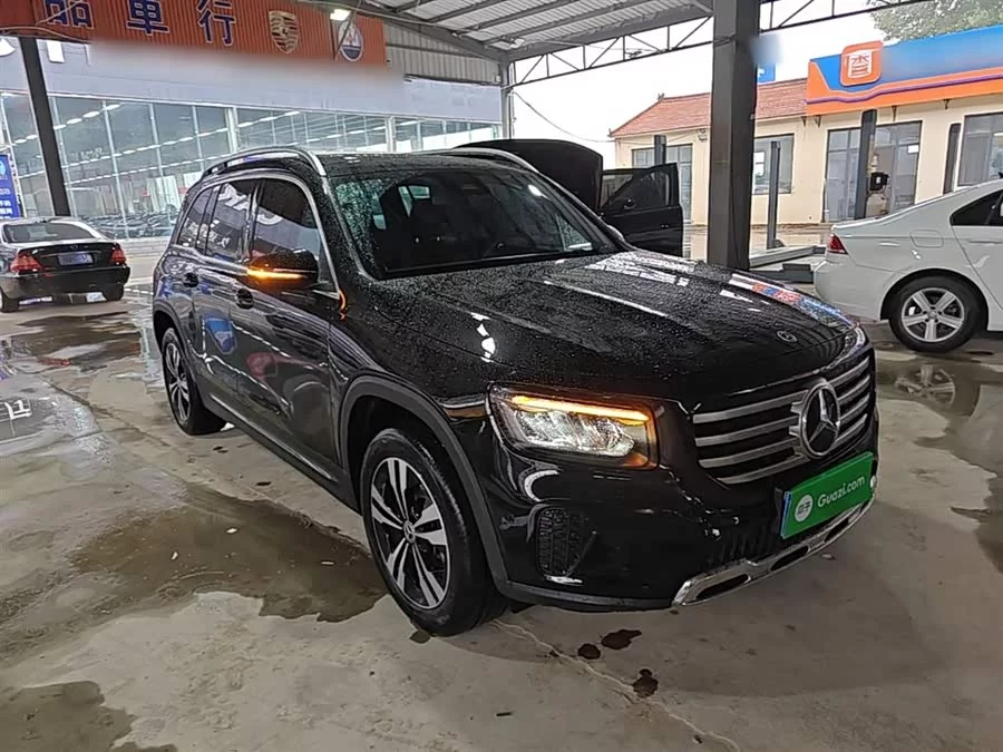 Mercedes Benz GLB