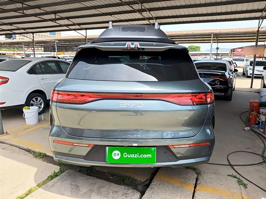 BYD Tang L