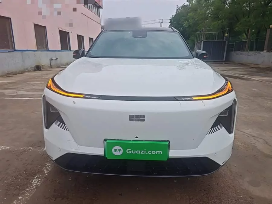 Geely Galaxy L7