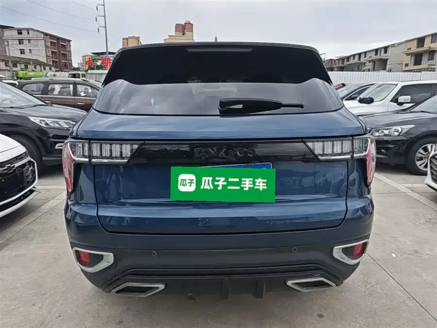 Lynk & Co 01