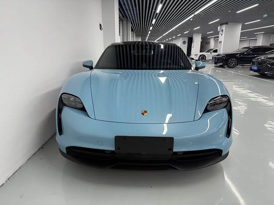 Porsche Taycan