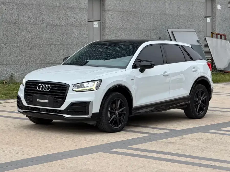 Audi Q2L