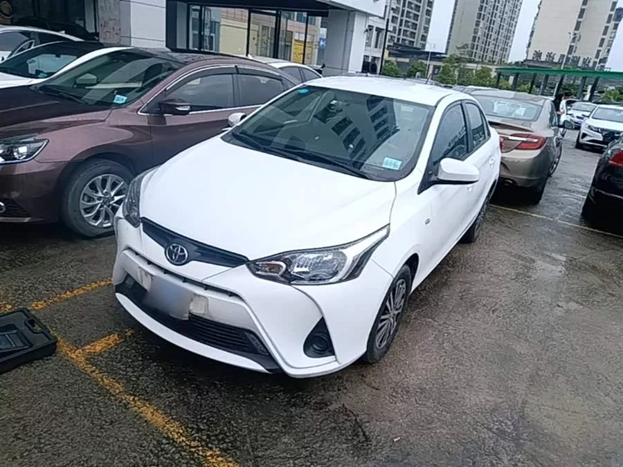 Toyota YARiS L Enjoy