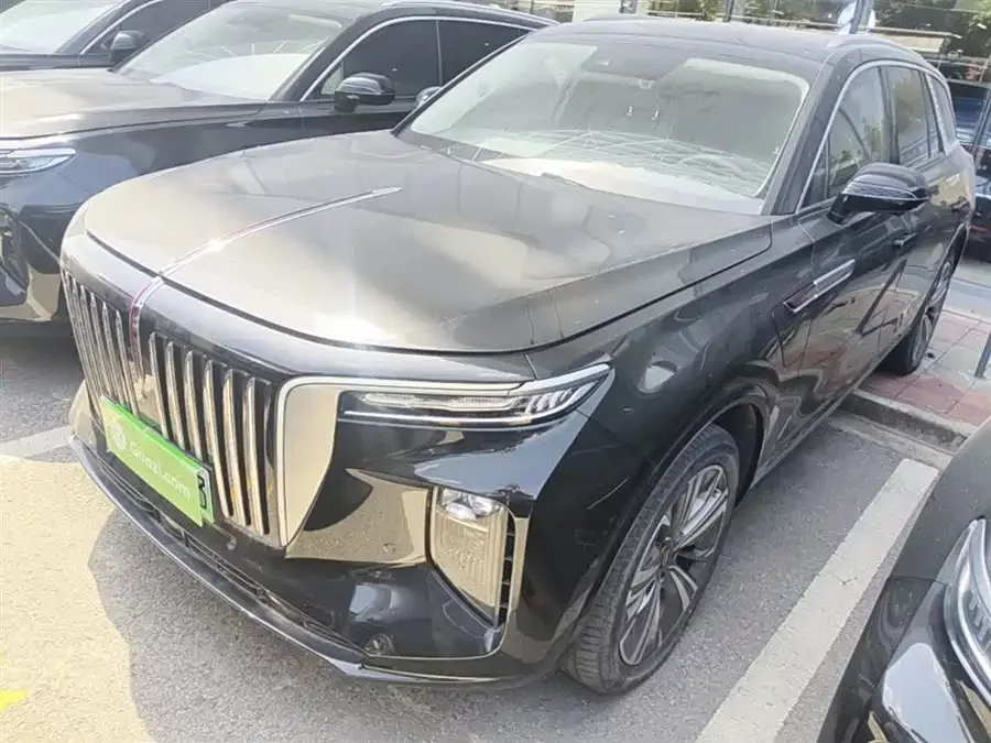 Hongqi E-HS9