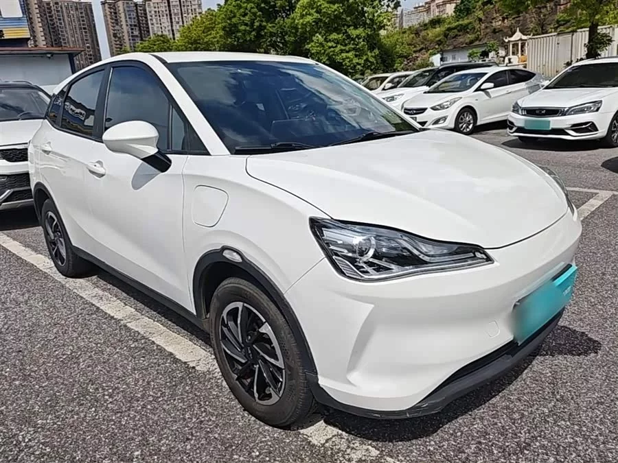 NETA Nezha V