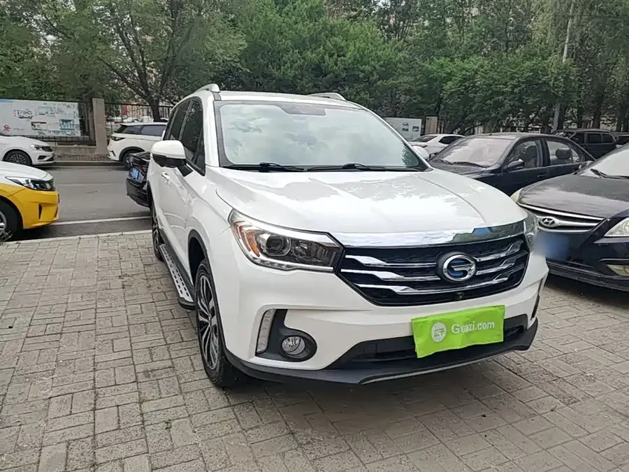 GAC Trumpchi GS4