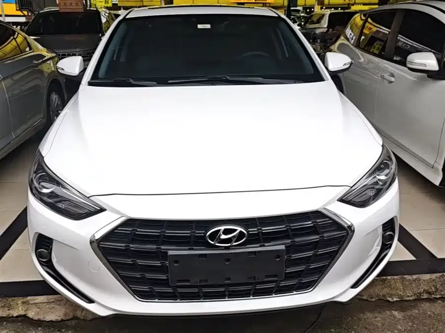 Hyundai elantra