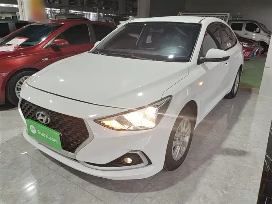 Hyundai Elantra / Celesta