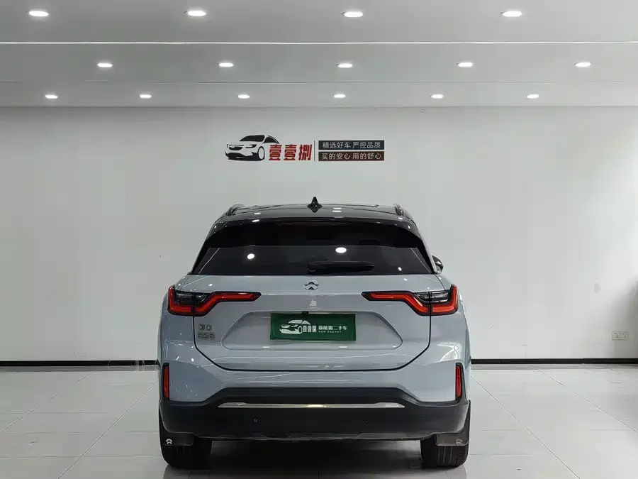 NIO ES6