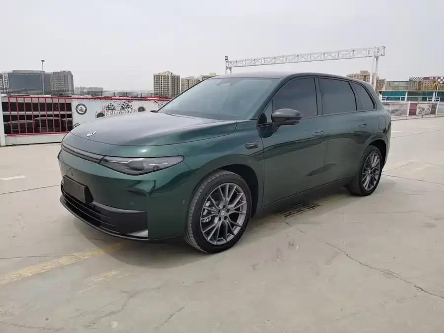 Leapmotor C10