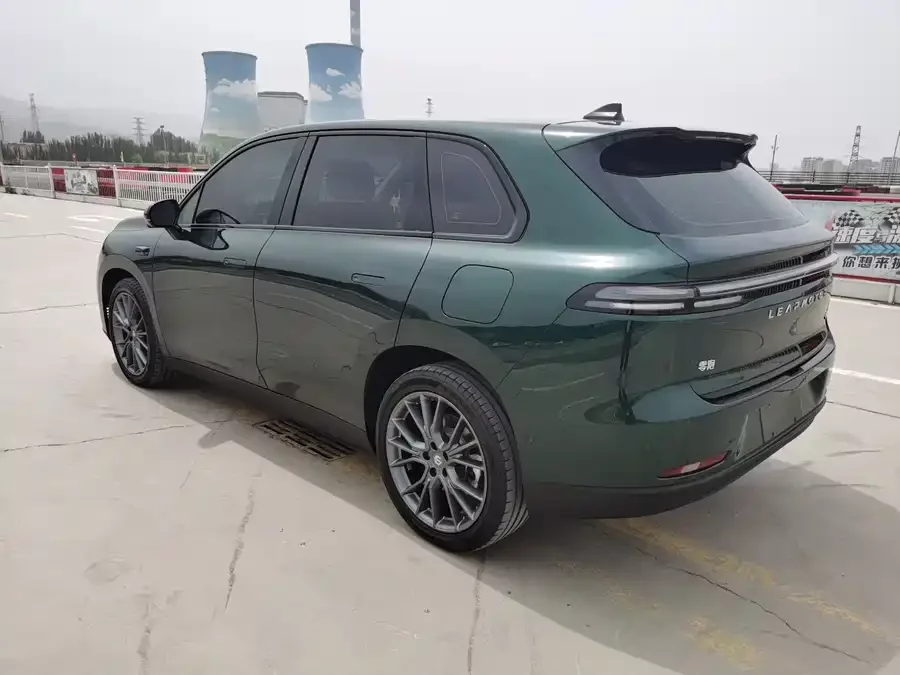 Leapmotor C10