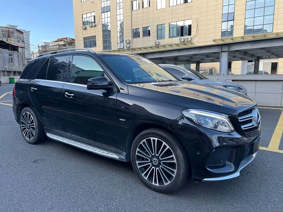 Mercedes Benz GLE (Imported)