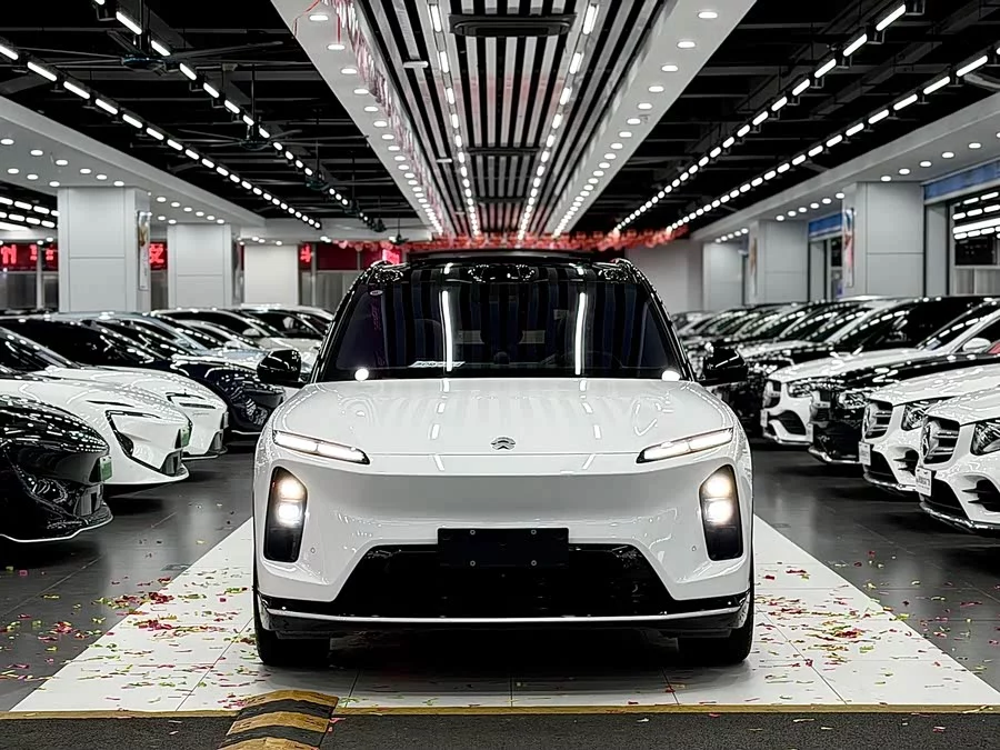 NIO ES6