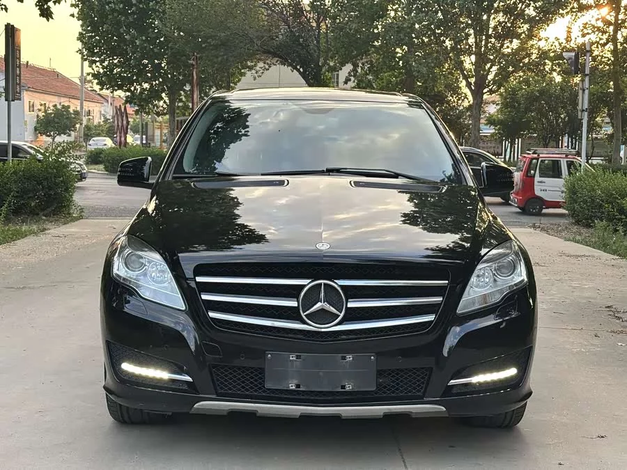 Mercedes Benz R-rated