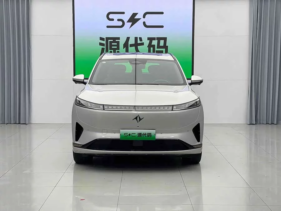 Dongfeng eπ008