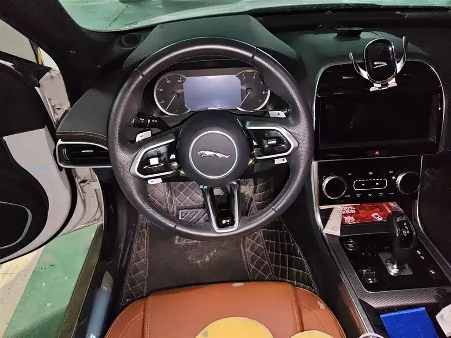 Jaguar XEL
