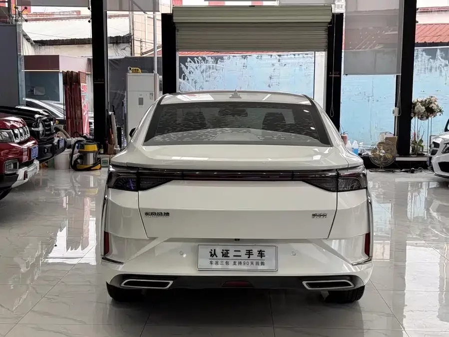 Dongfeng Yixuan