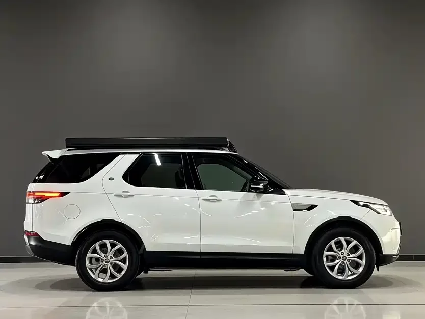 Land Rover finds