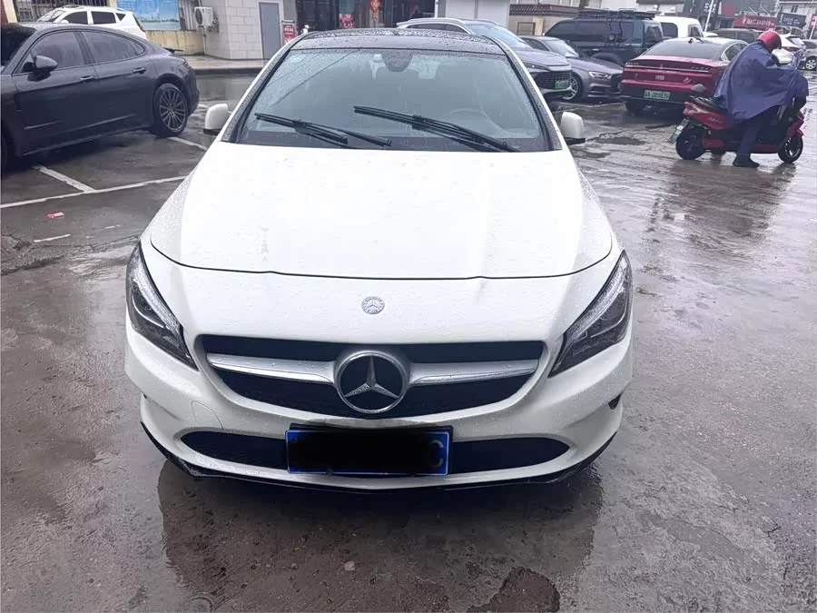Mercedes-Benz CLA