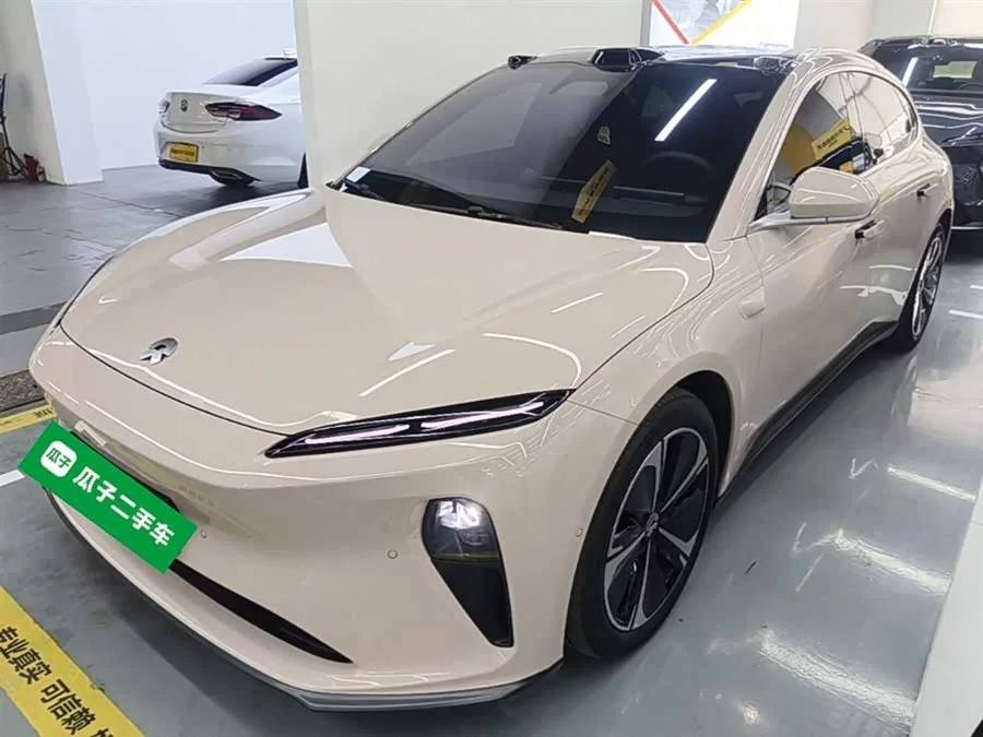 NIO ET5T