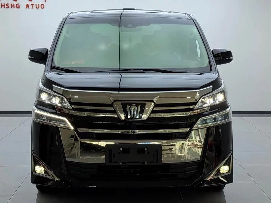 Toyota Crown Vellfire