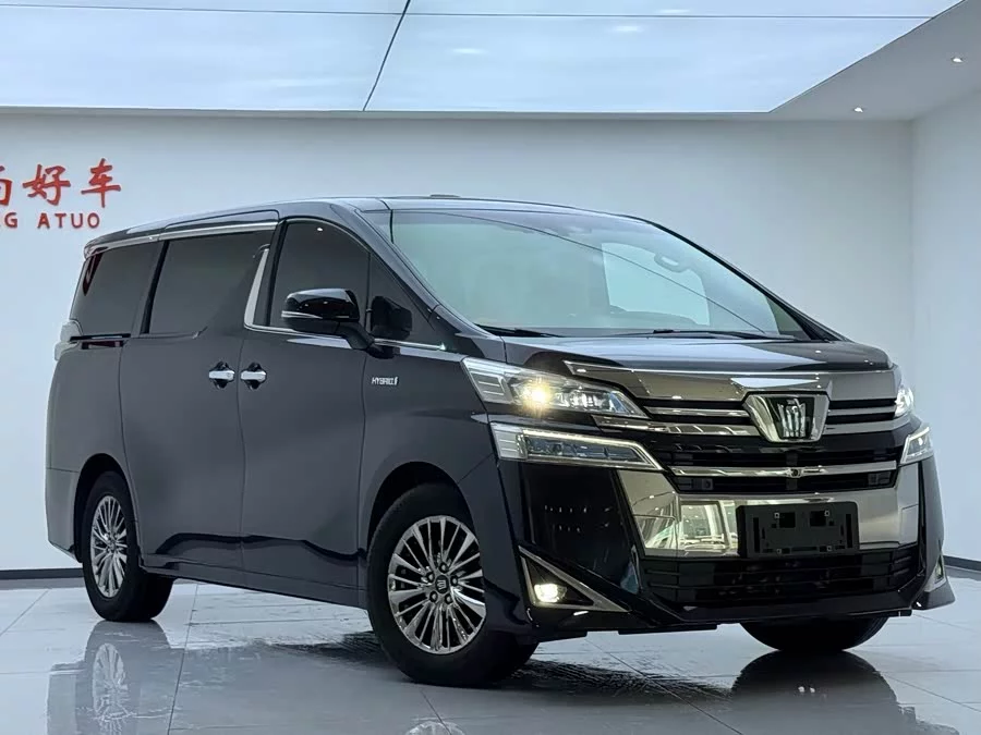 Toyota Crown Vellfire