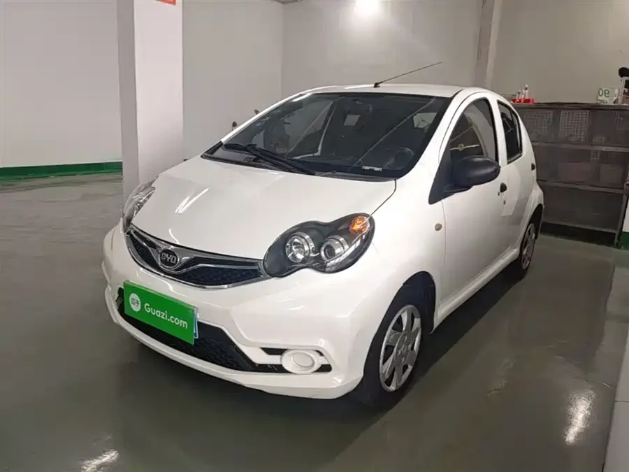 BYD F0