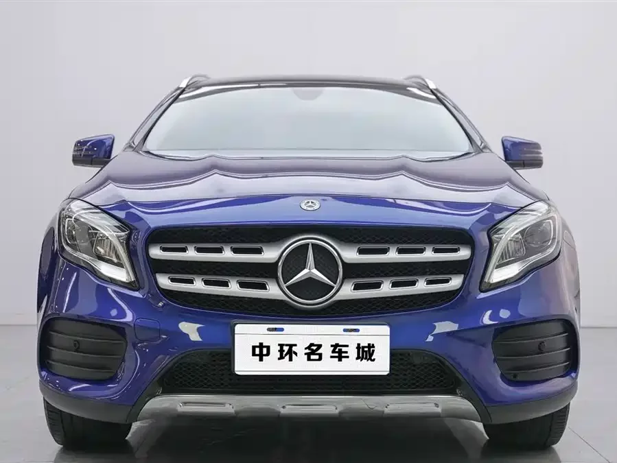 Mercedes Benz GLA