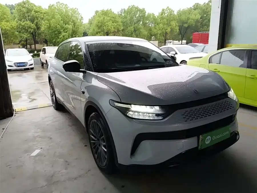 Leapmotor C11