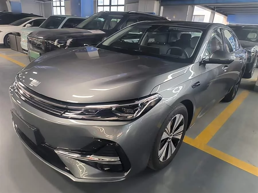 Geely Galaxy A7 EM