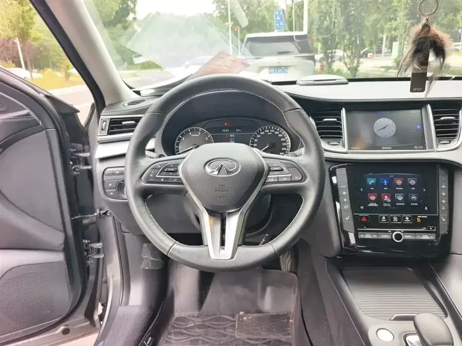 Infiniti QX50