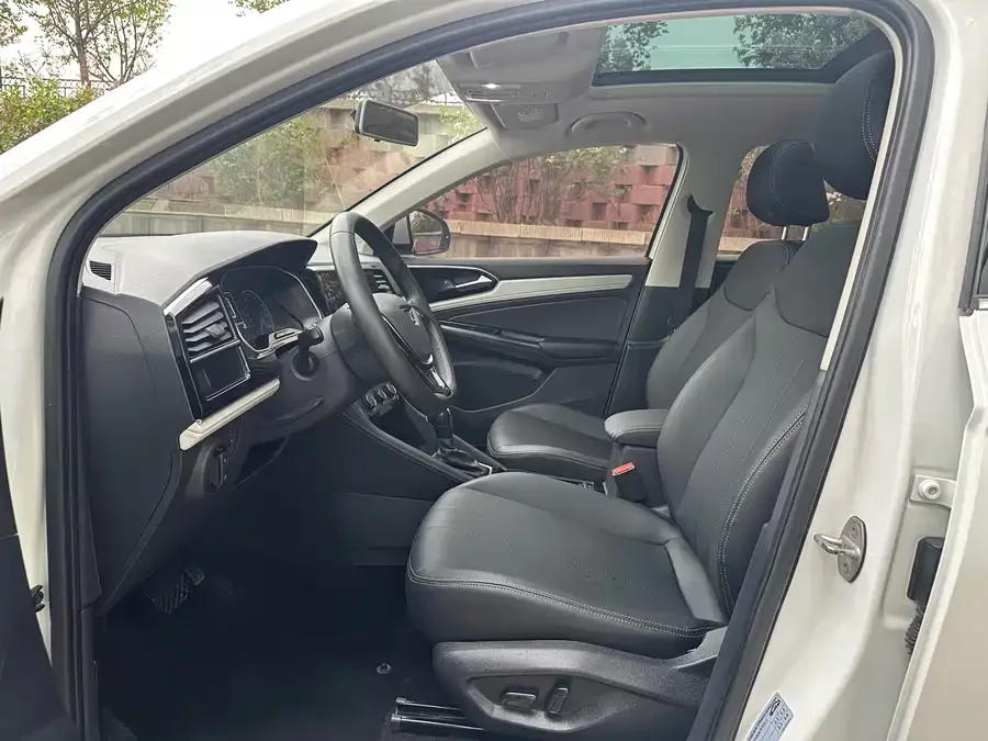 Jetta VS7