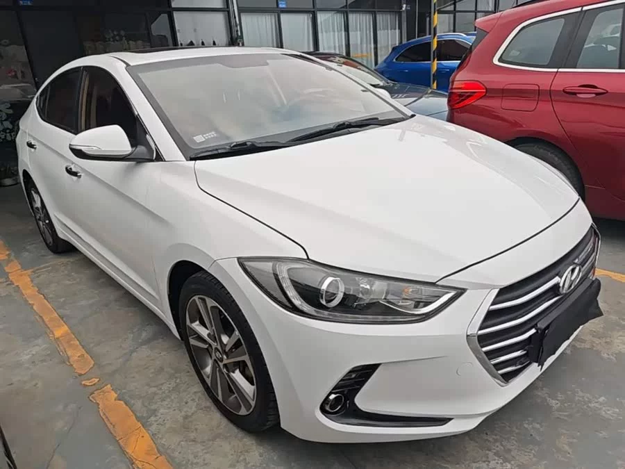Hyundai elantra