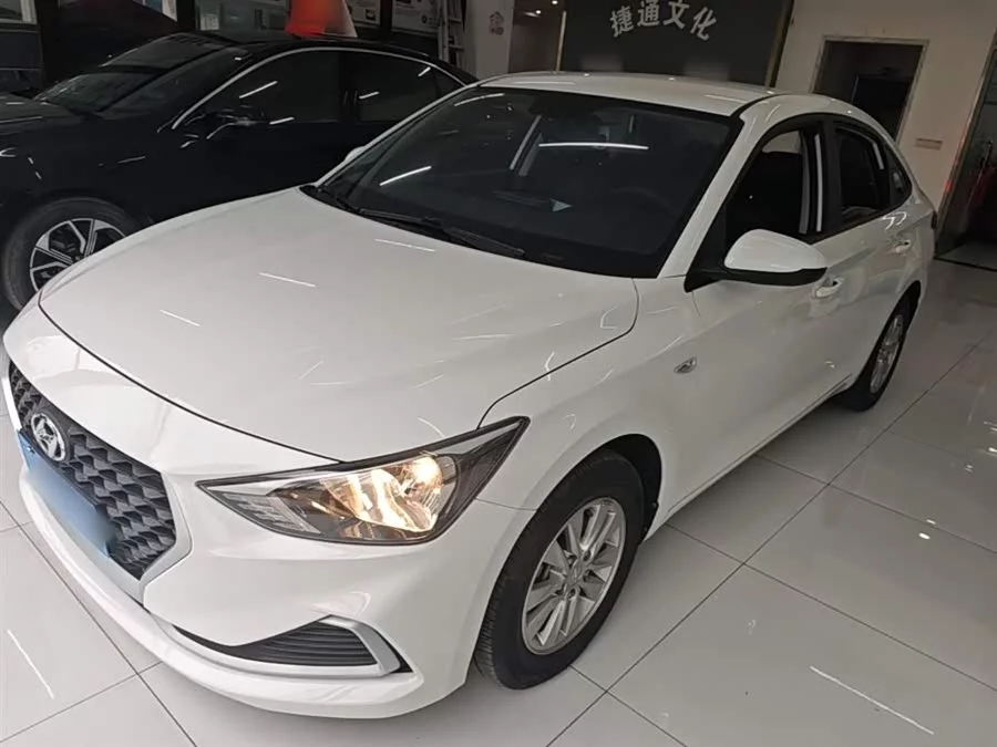 Hyundai Elantra / Celesta