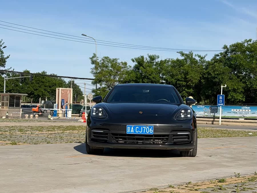 Porsche Panamera