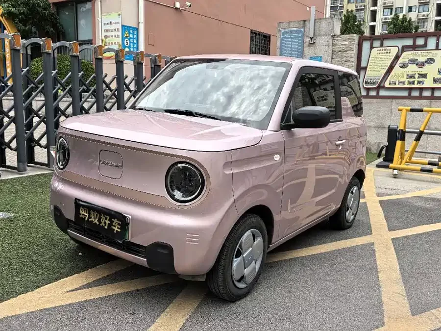 Geely Panda