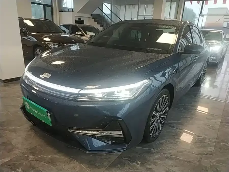 Geely Galaxy A7 EM