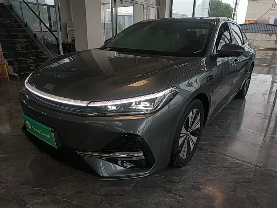 Geely Galaxy A7 EM