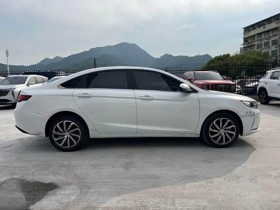 Geely Emgrand GL