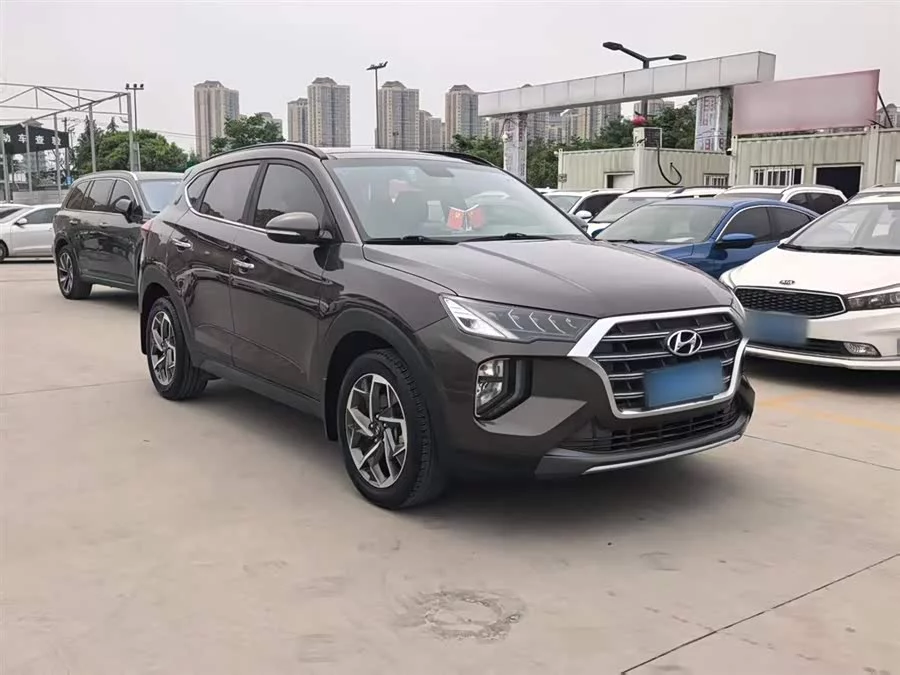 Hyundai Tucson