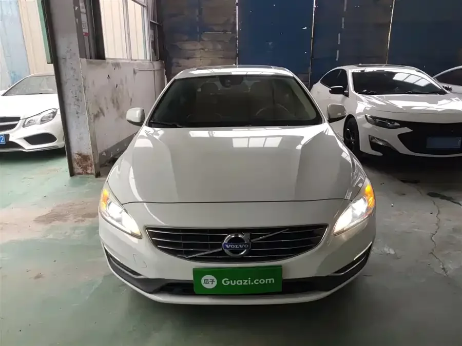 Volvo S60