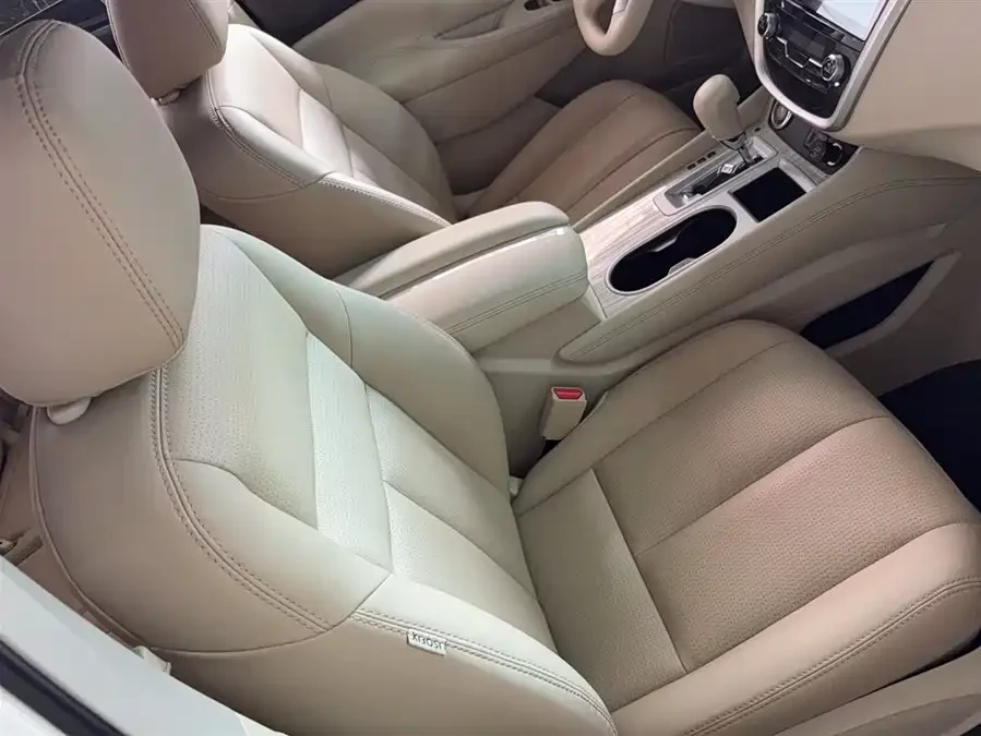 Nissan Loulan