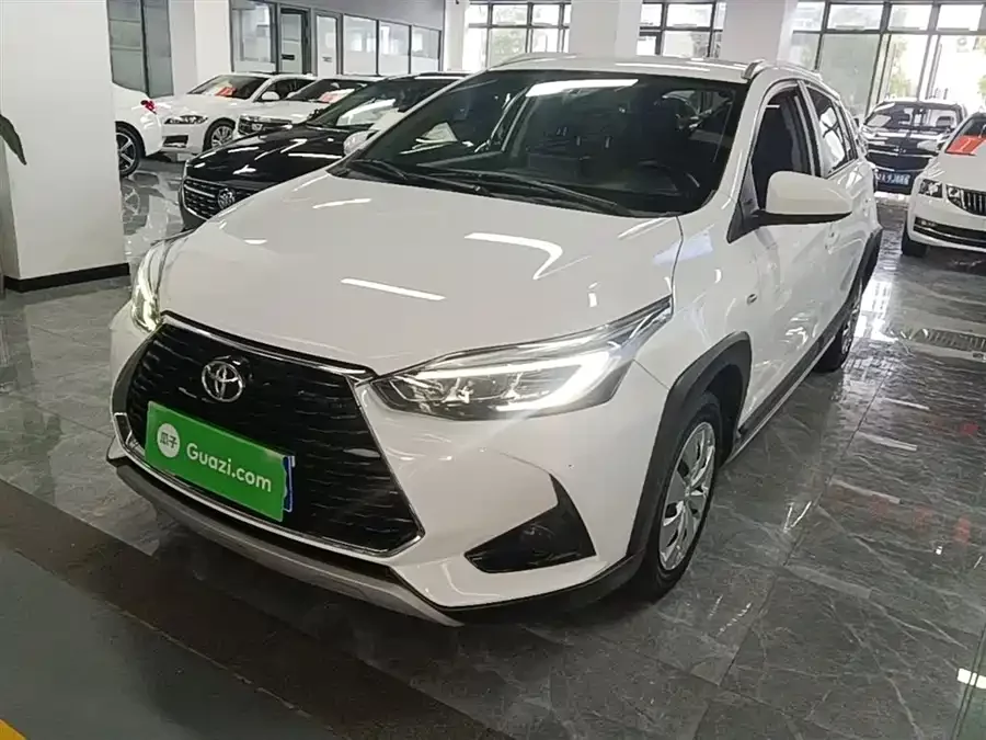 Toyota YARiS L