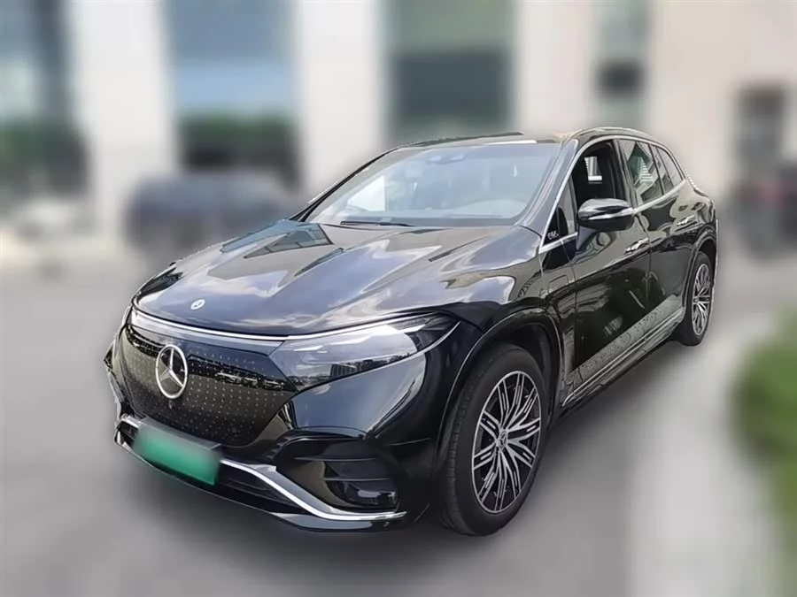 Mercedes Benz EQS SUV