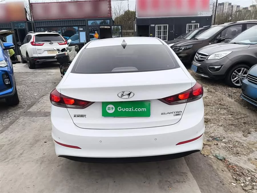 Hyundai elantra