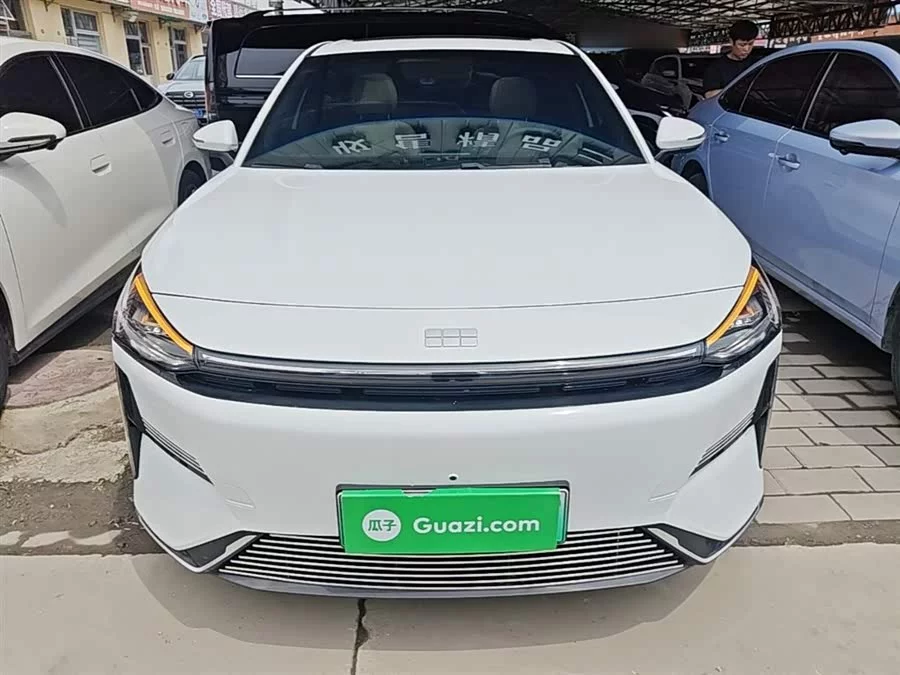 Geely Galaxy L6